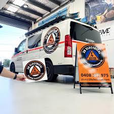 VEHICLE SIGNAGE KITS